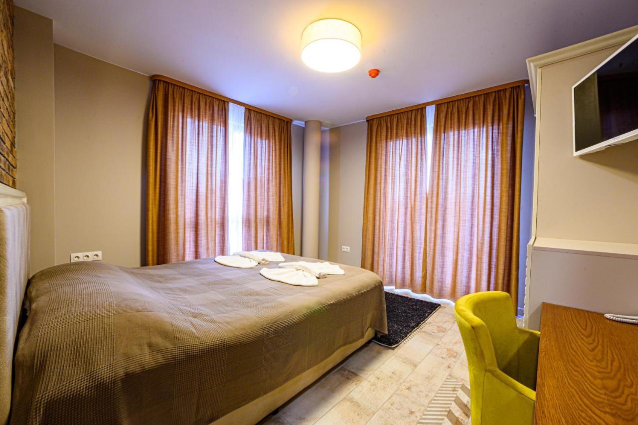 Antique Boutique Hotel Павел-Баня Экстерьер фото