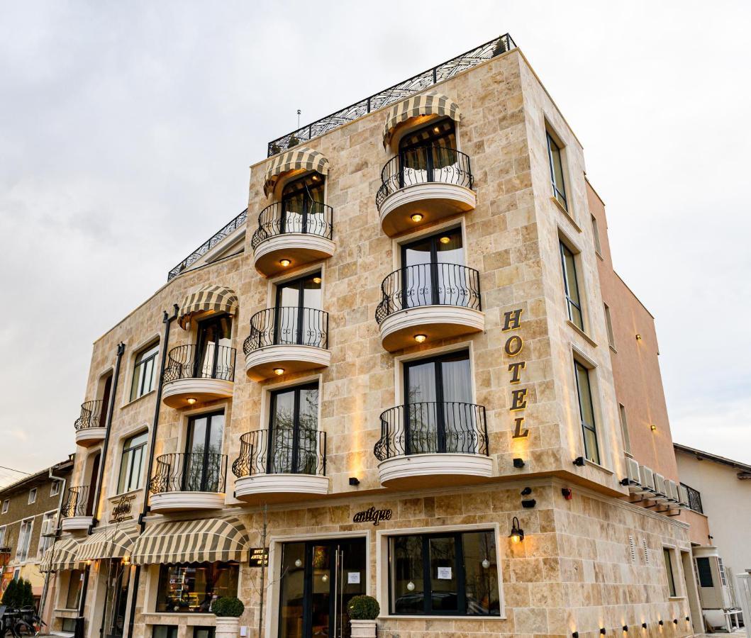 Antique Boutique Hotel Павел-Баня Экстерьер фото