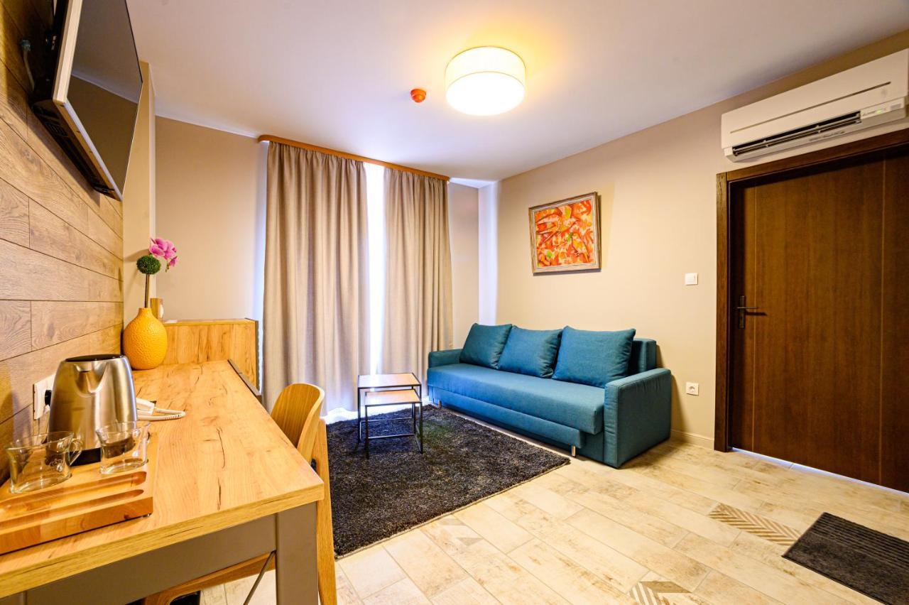 Antique Boutique Hotel Павел-Баня Экстерьер фото