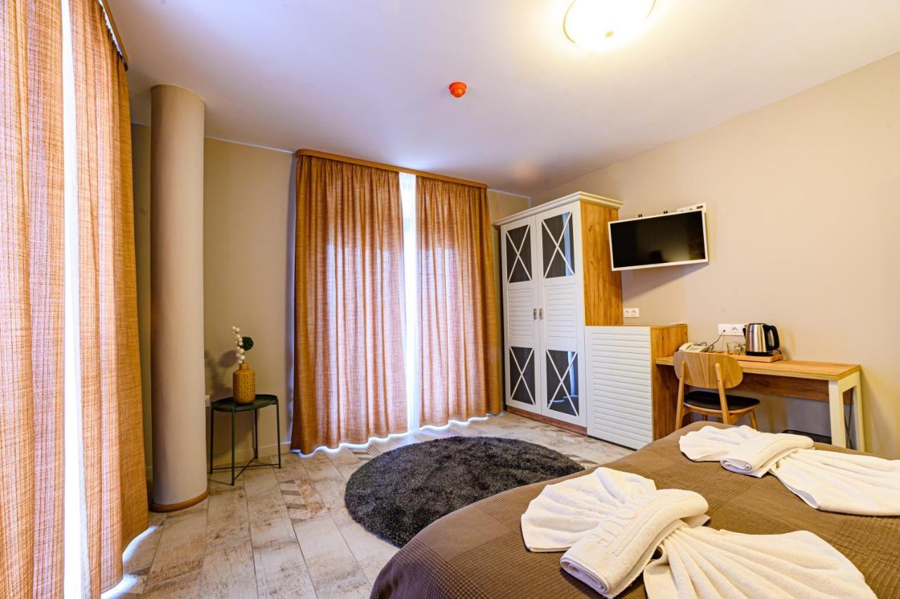 Antique Boutique Hotel Павел-Баня Экстерьер фото