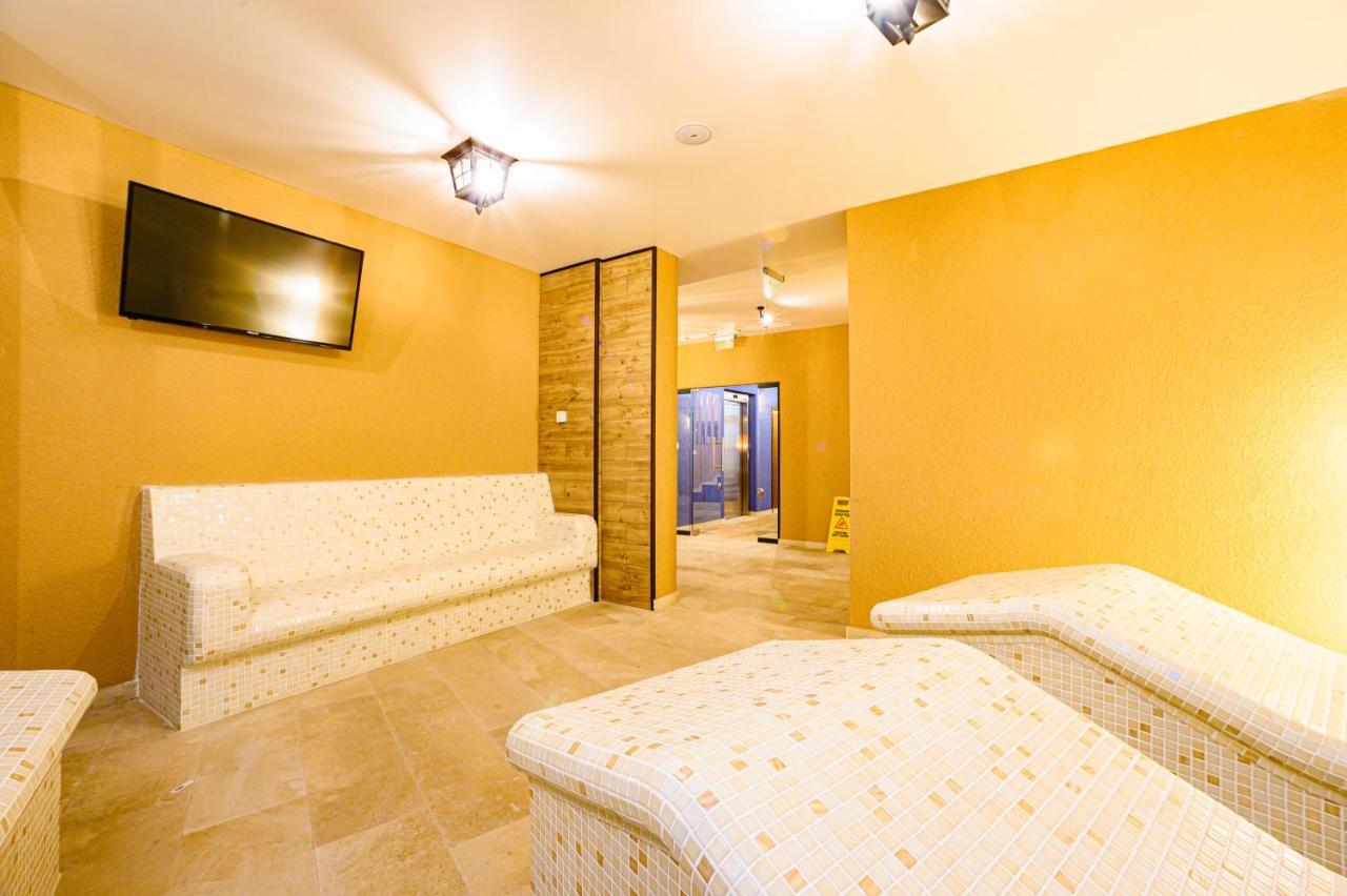 Antique Boutique Hotel Павел-Баня Экстерьер фото