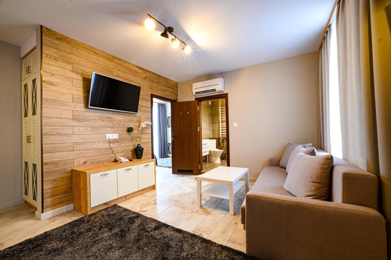 Antique Boutique Hotel Павел-Баня Экстерьер фото
