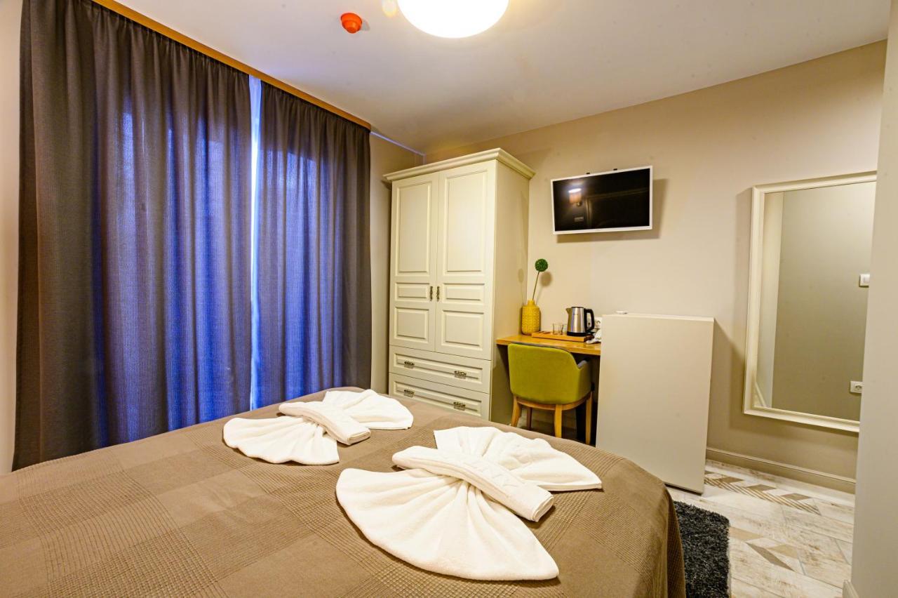 Antique Boutique Hotel Павел-Баня Экстерьер фото